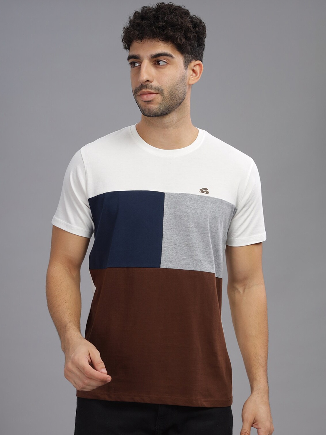 

ADRO Colourblocked Round Neck Short Sleeves Cotton T-shirt, Navy blue