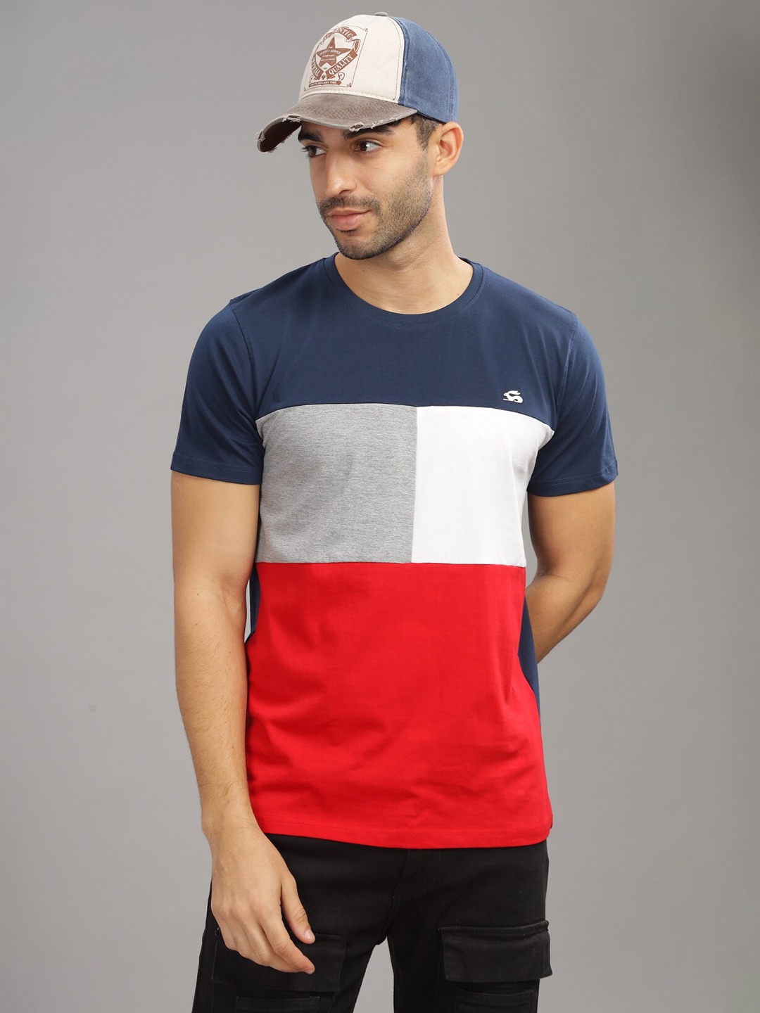 

ADRO Colourblocked Regular Fit Cotton T-shirt, Red