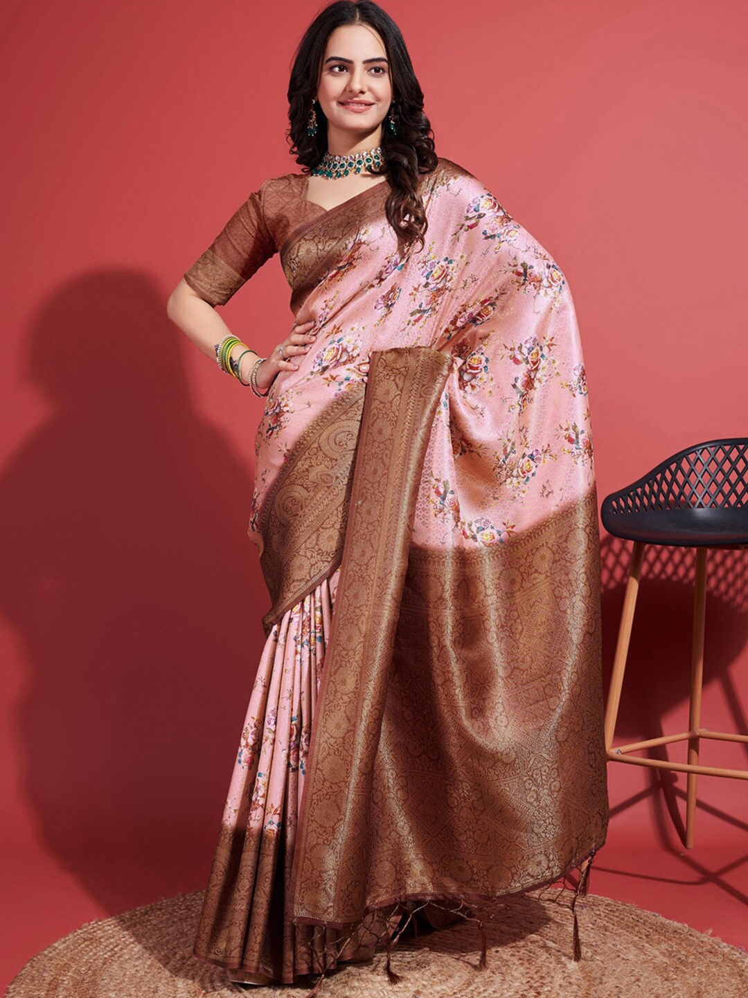 

Mitera Floral Printed Zari Banarasi Saree, Rose gold