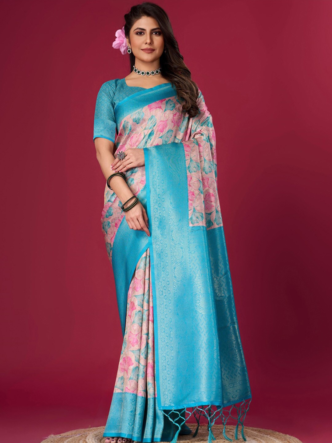 

Mitera Floral Banarasi Zari Saree, Beige