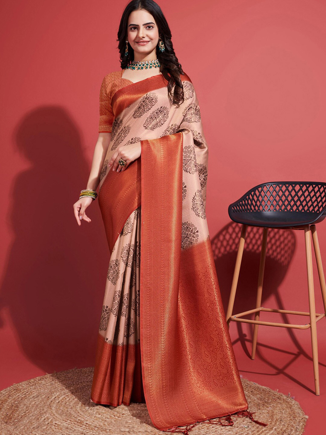 

Mitera Ethnic Motifs Woven Design Zari Silk Blend Banarasi Saree, Rose gold