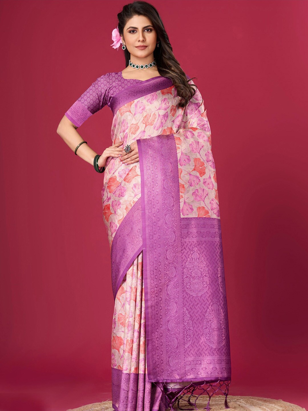 

Mitera Ethnic Motifs Banarasi Zari Saree, Beige