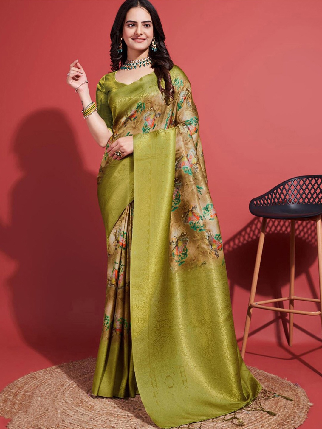 

Mitera Floral Printed Zari Banarasi Saree, Beige