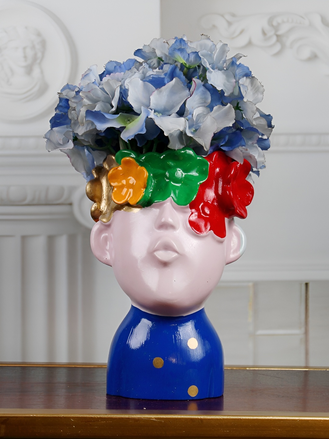 

THE WHITE INK DECOR Blue & Red Figurine Showpiece