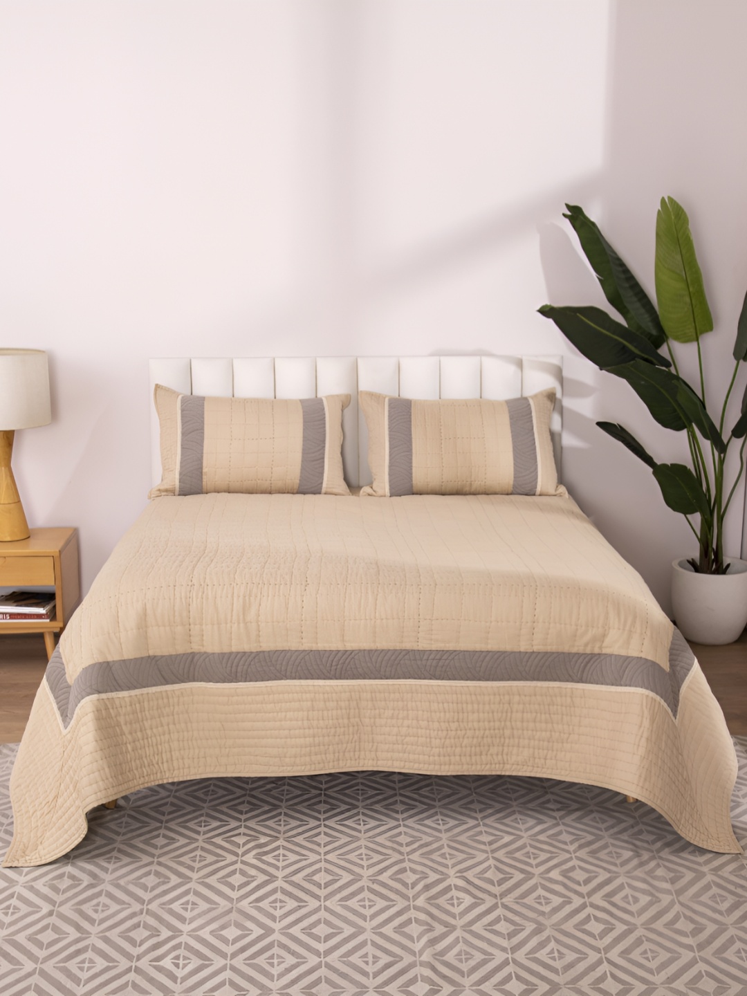 

HOUMN Beige Striped Cotton Double King Superfine Bedding Set