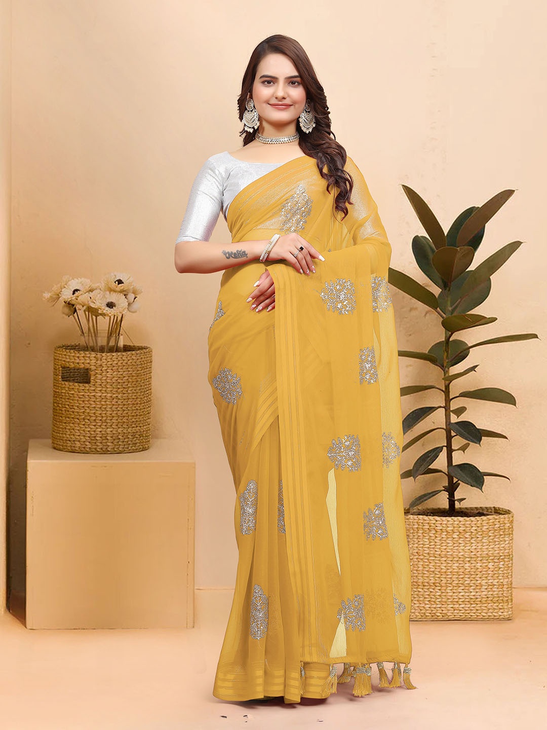 

Celeb Styles Ethnic Motifs Embroidered Saree, Yellow