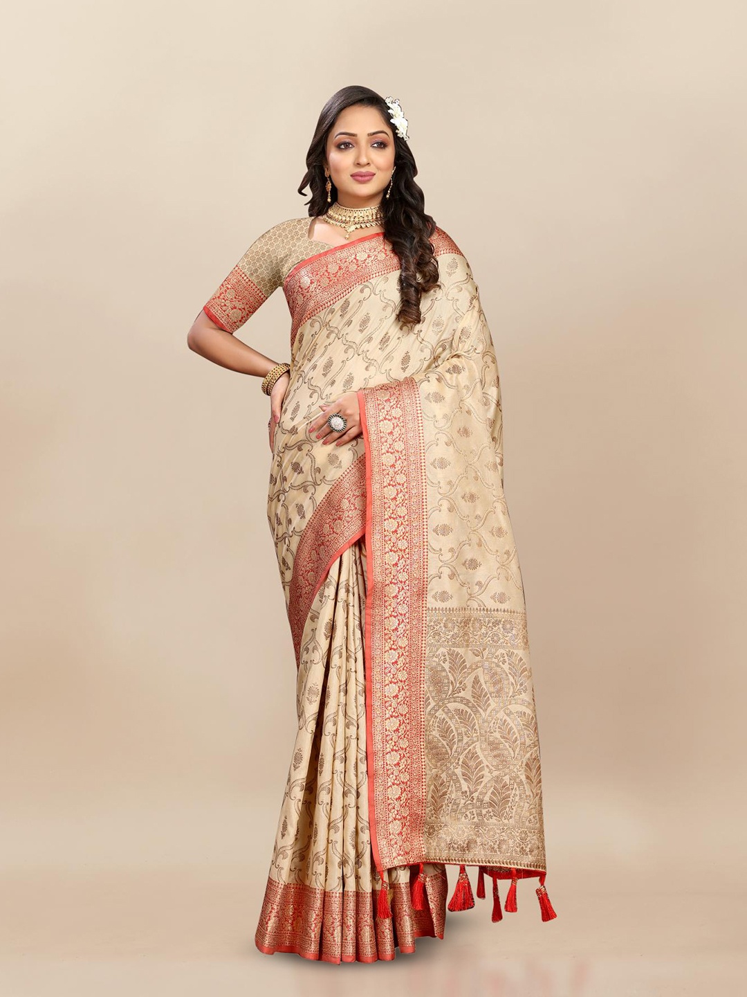 

PATIALAPICKS Ethnic Motifs Woven Design Zari Pure Silk Paithani Saree, Cream