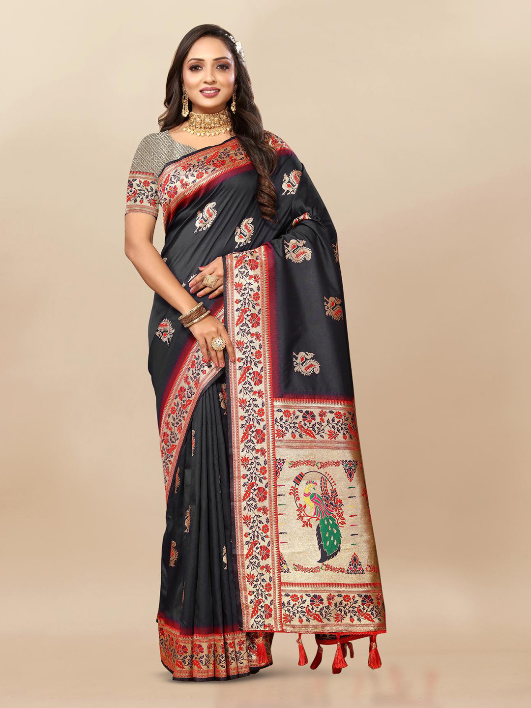 

PATIALAPICKS Woven Design Zari Pure Silk Paithani Saree with Tassels, Black