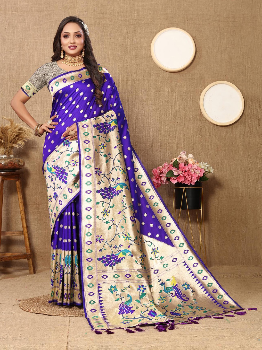 

PATIALAPICKS Woven Design Zari Pure Silk Paithani Saree, Blue