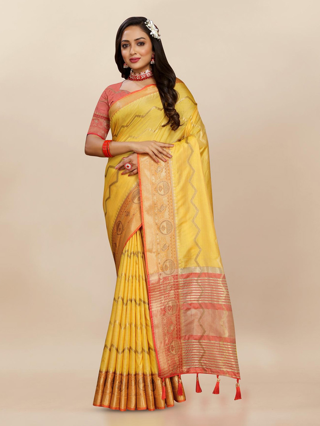 

PATIALAPICKS Woven Design Zari Pure Silk Saree, Yellow
