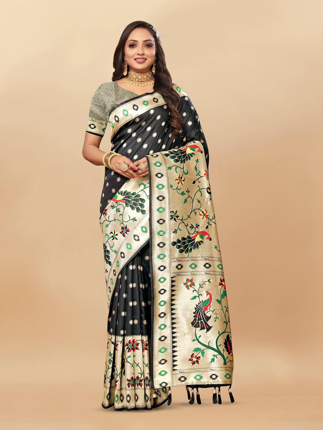 

PATIALAPICKS Woven Design Zari Pure Silk Paithani Saree, Black