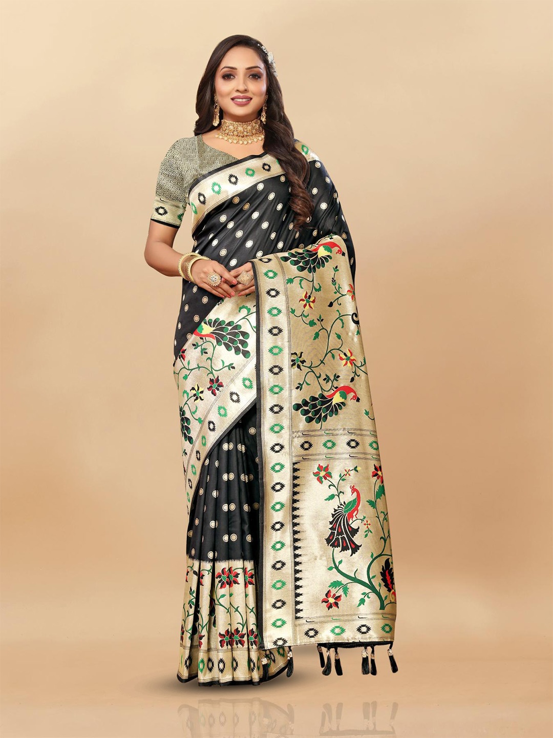 

PATIALAPICKS Woven Design Zari Pure Silk Paithani Saree, Black