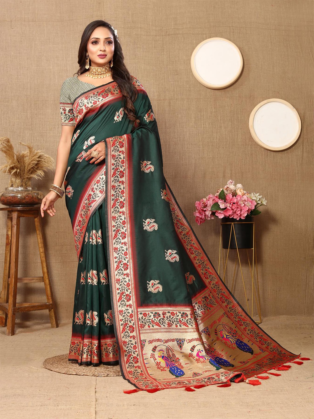 

PATIALAPICKS Ethnic Motifs Woven Design Zari Pure Silk Paithani Saree, Green