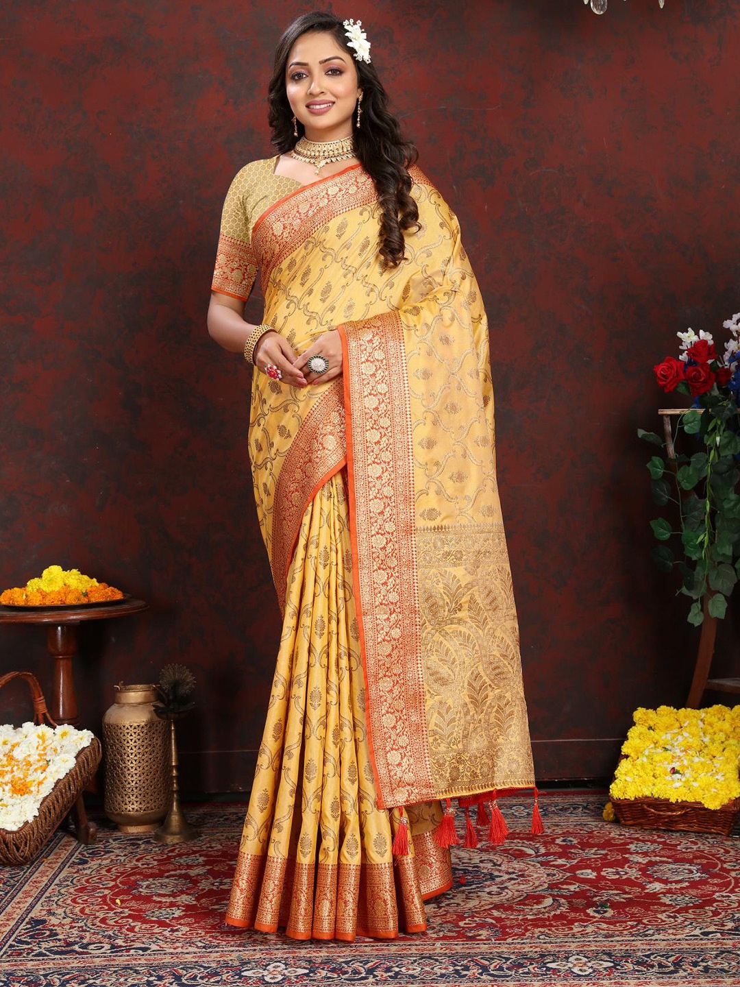 

PATIALAPICKS Woven Design Zari Pure Silk Paithani Saree, Yellow