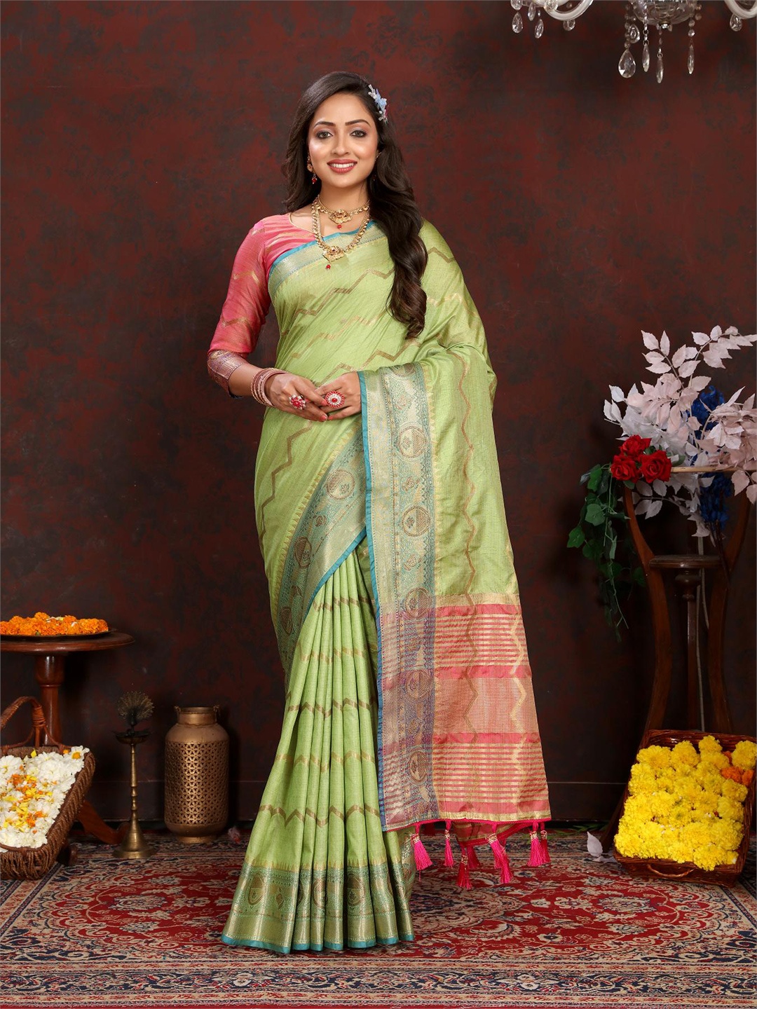 

PATIALAPICKS Woven Design Zari Pure Silk Paithani Saree, Green