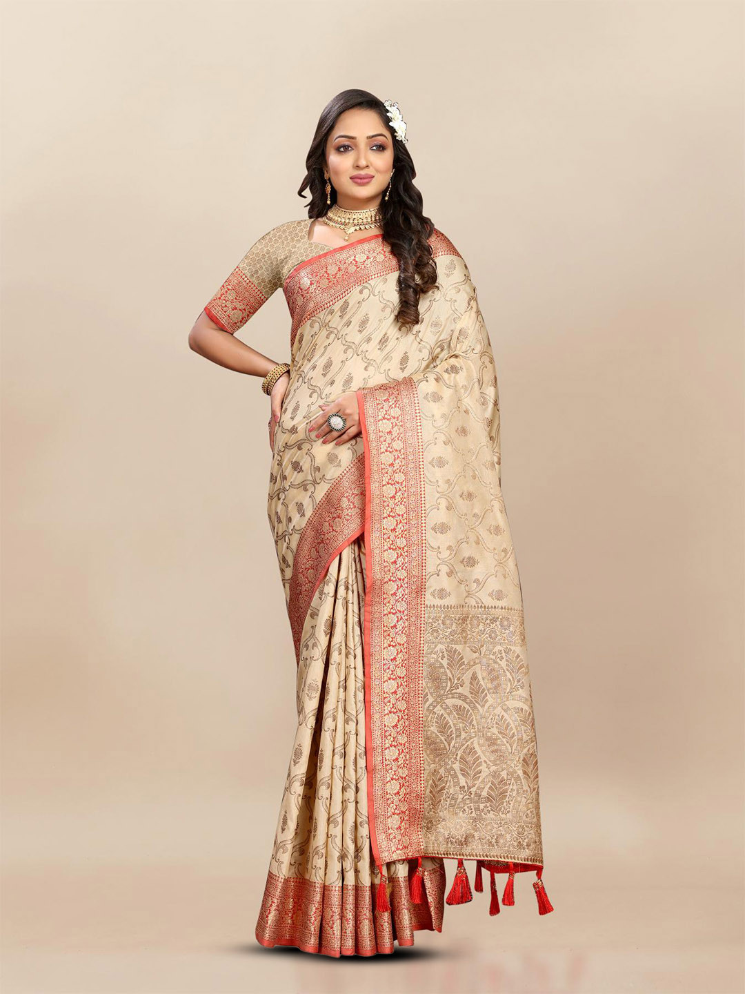 

PATIALAPICKS Ethnic Motifs Woven Design Zari Pure Silk Paithani Saree, Cream
