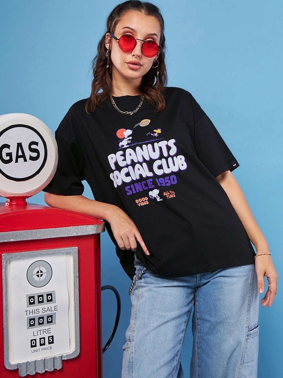 

Bewakoof Black Peanuts Printed Drop-Shoulder Sleeves Oversized Pure Cotton T-shirt