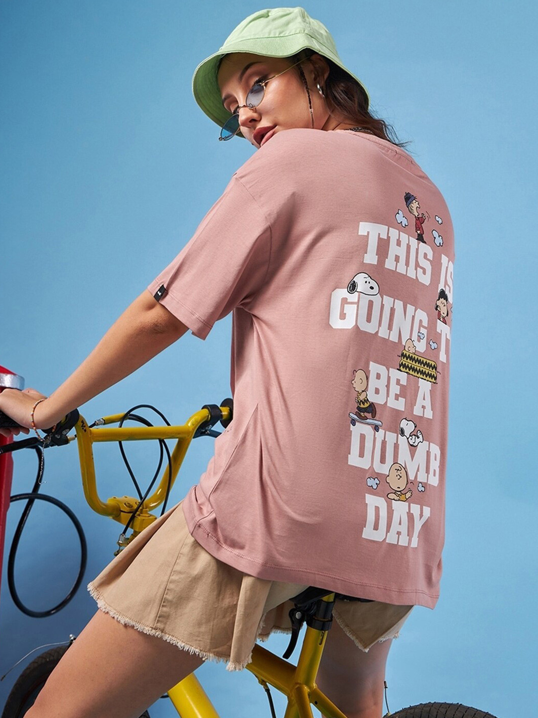 

Bewakoof Pink Peanuts Printed Drop-Shoulder Sleeves Oversized Pure Cotton T-shirt