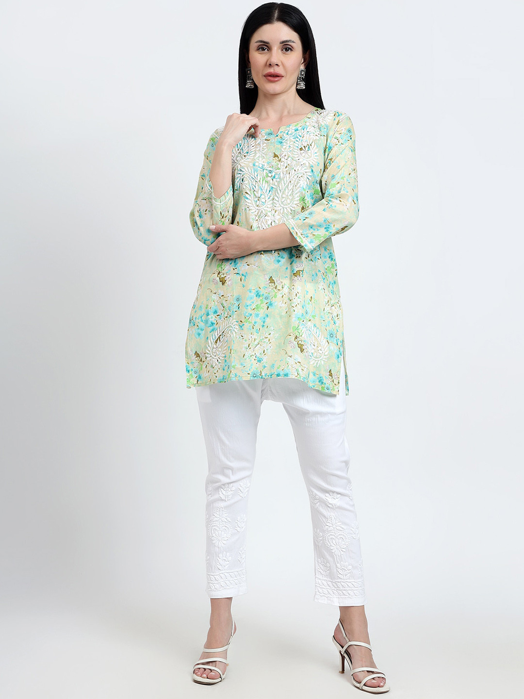 

Rosecloud Round Neck Ethnic Motifs Embroidered Regular Thread Work Kurti with Trousers, Green