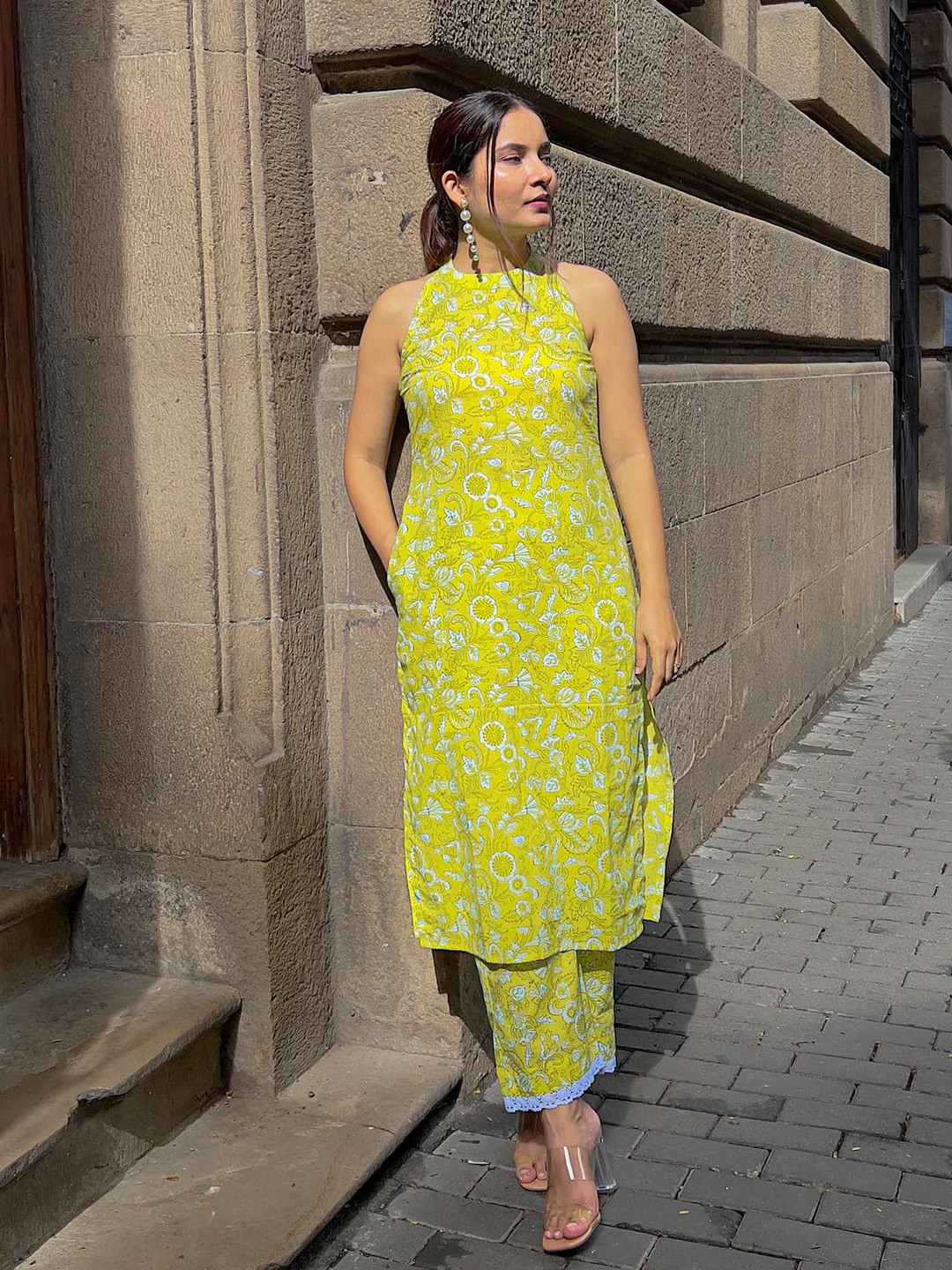

KALINI Floral Printed Regular Thread Work Kurta With Trousers, Green
