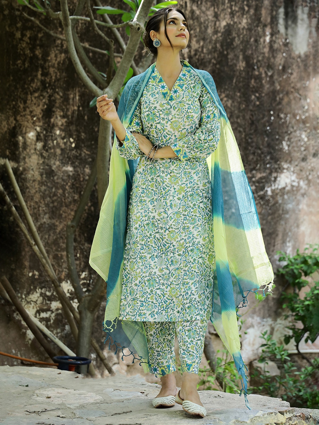 

KALINI Floral Printed Regular Kurta With Trousers & Dupatta, Green