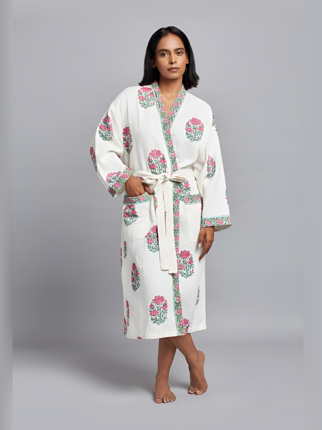 

India Circus by Krsnaa Mehta Unisex Printed Cotton Rose Rapture Bath Robe, Red