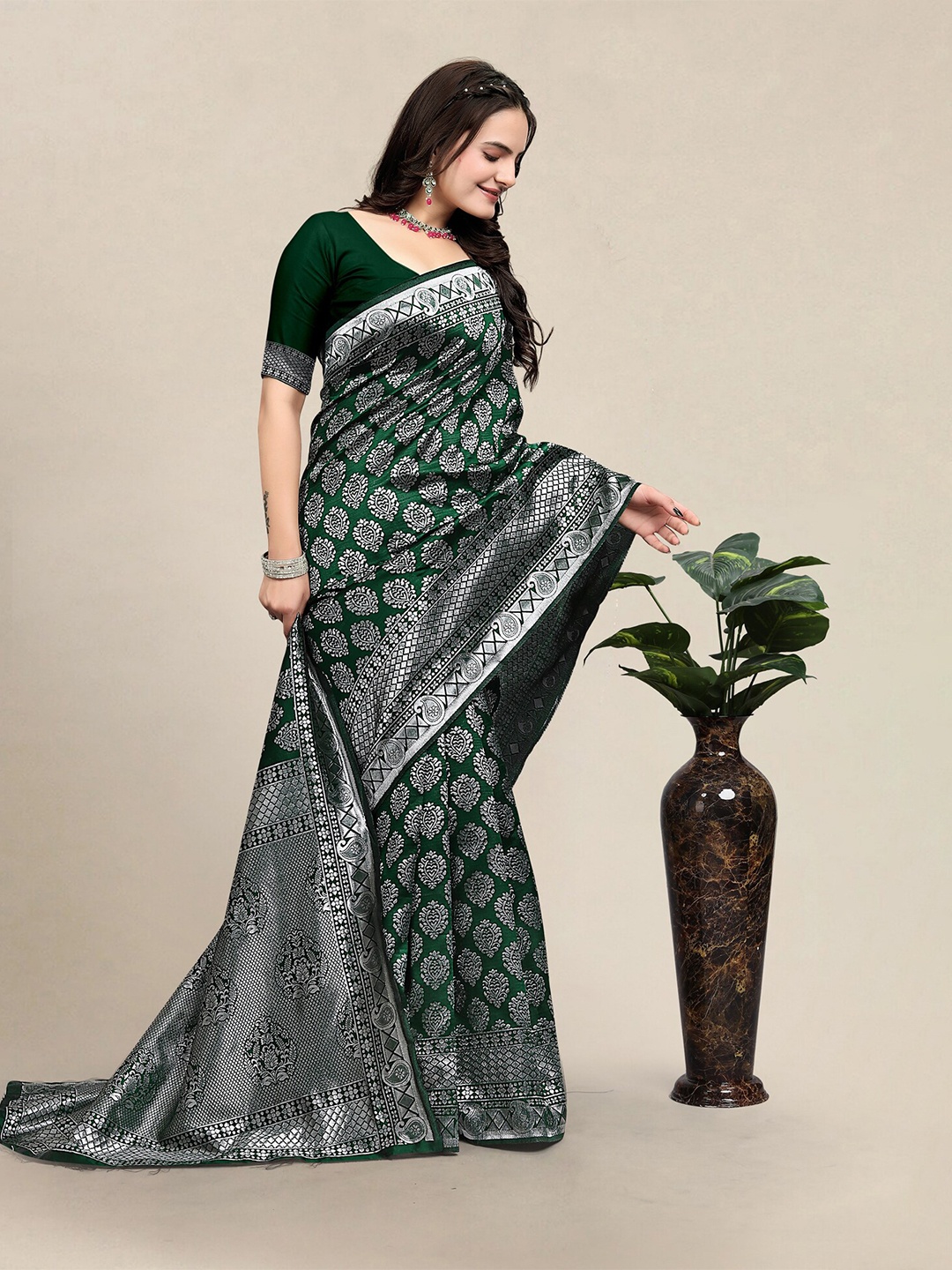 

Om Shantam Sarees Ethnic Motifs Woven Design Zari Banarasi Saree, Green