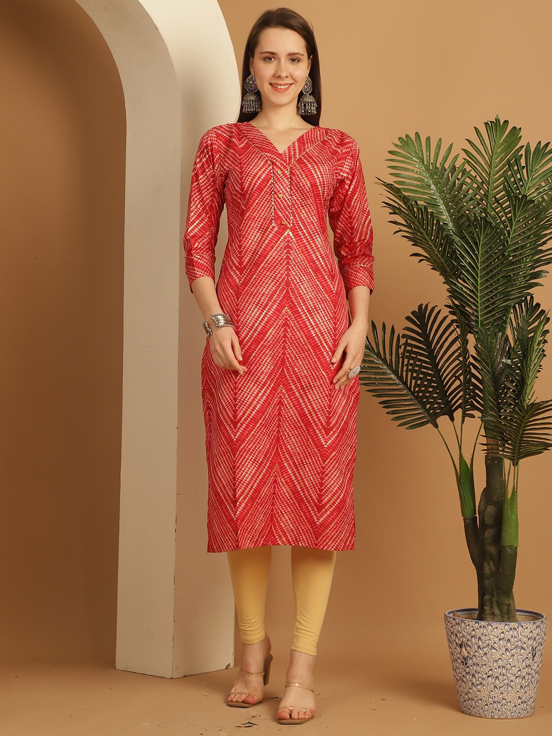 

Rajnandini Leheriya Printed V-Neck Kurti, Red