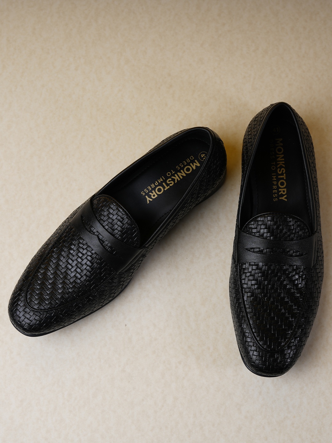 

MONKSTORY Men Textured Comfort Insole Horsebit Loafers, Black