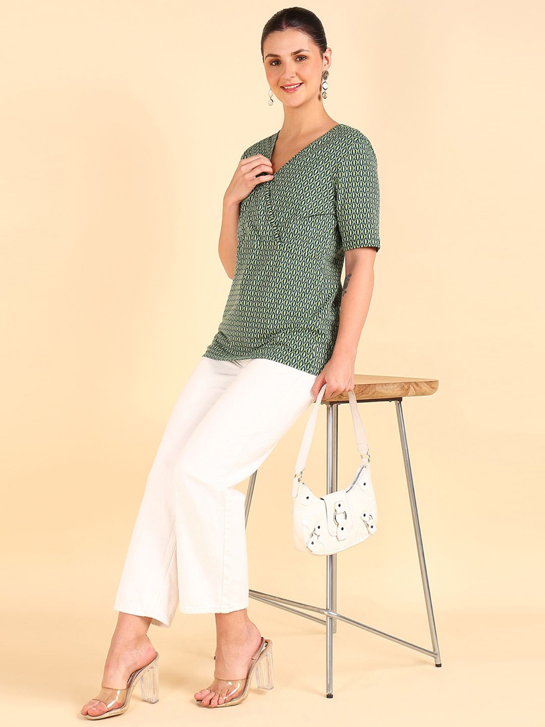 

House Of Zelena Geometric Printed Cotton Stretchable Maternity Feeding Zipless Top, Green