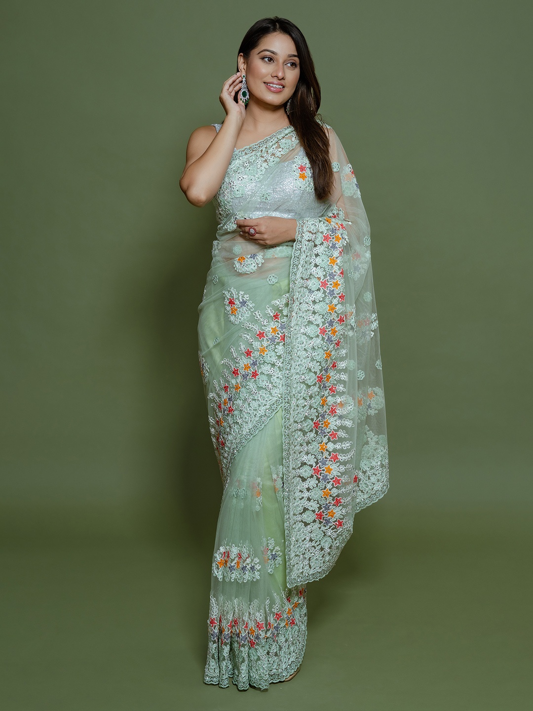 

saree.com Floral Embroidered Net Saree, Green