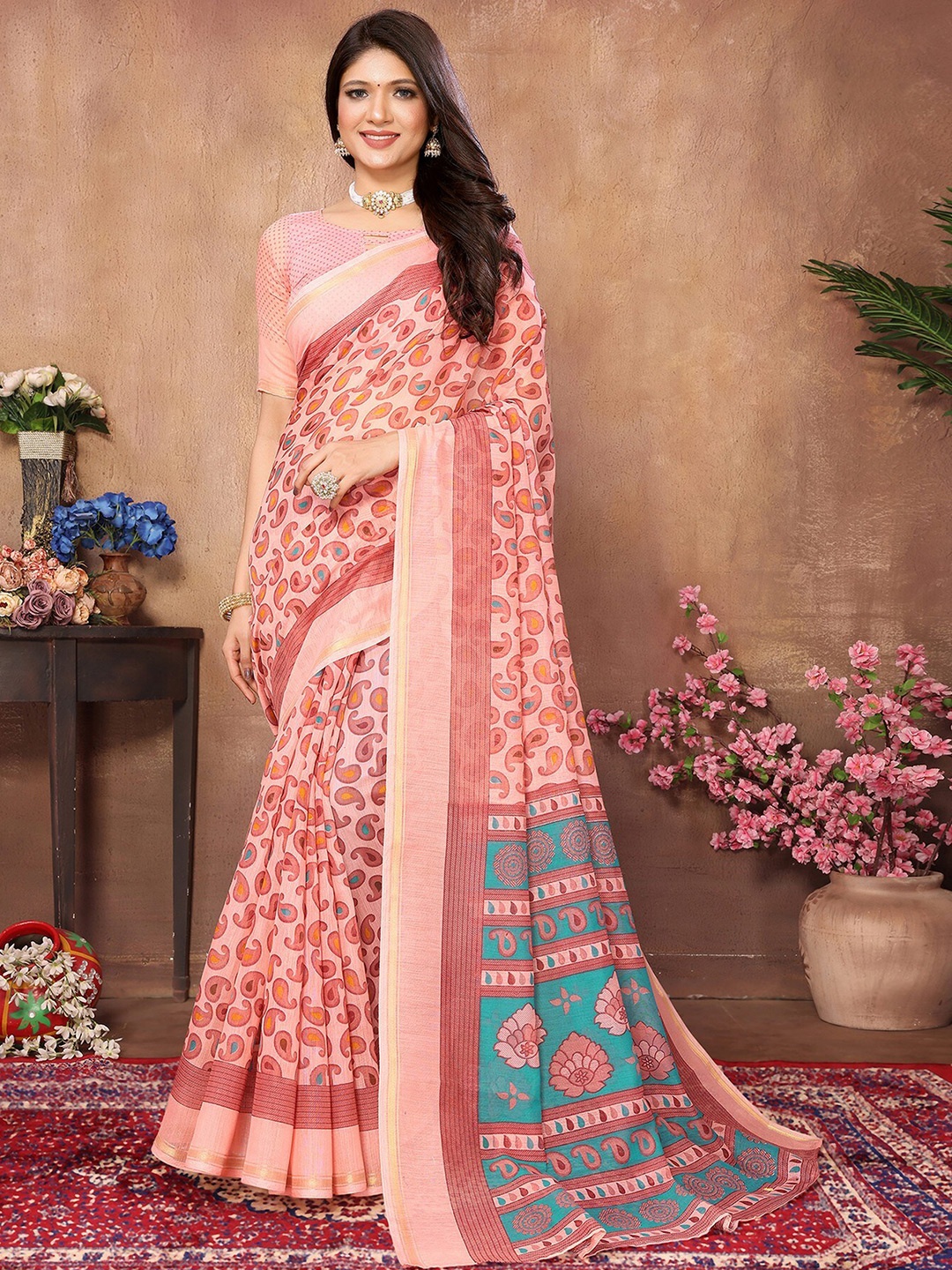 

KALINI Floral Printed Saree, Peach