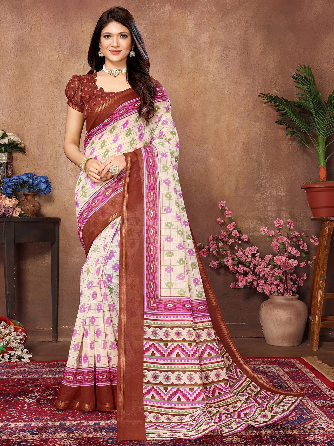 

KALINI Geometric Printed Zari Saree, Brown