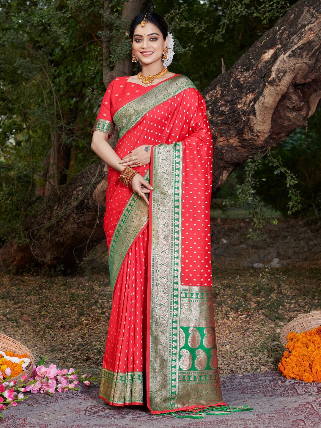 

Mitera Red Ethnic Motifs Woven Design Zari Saree