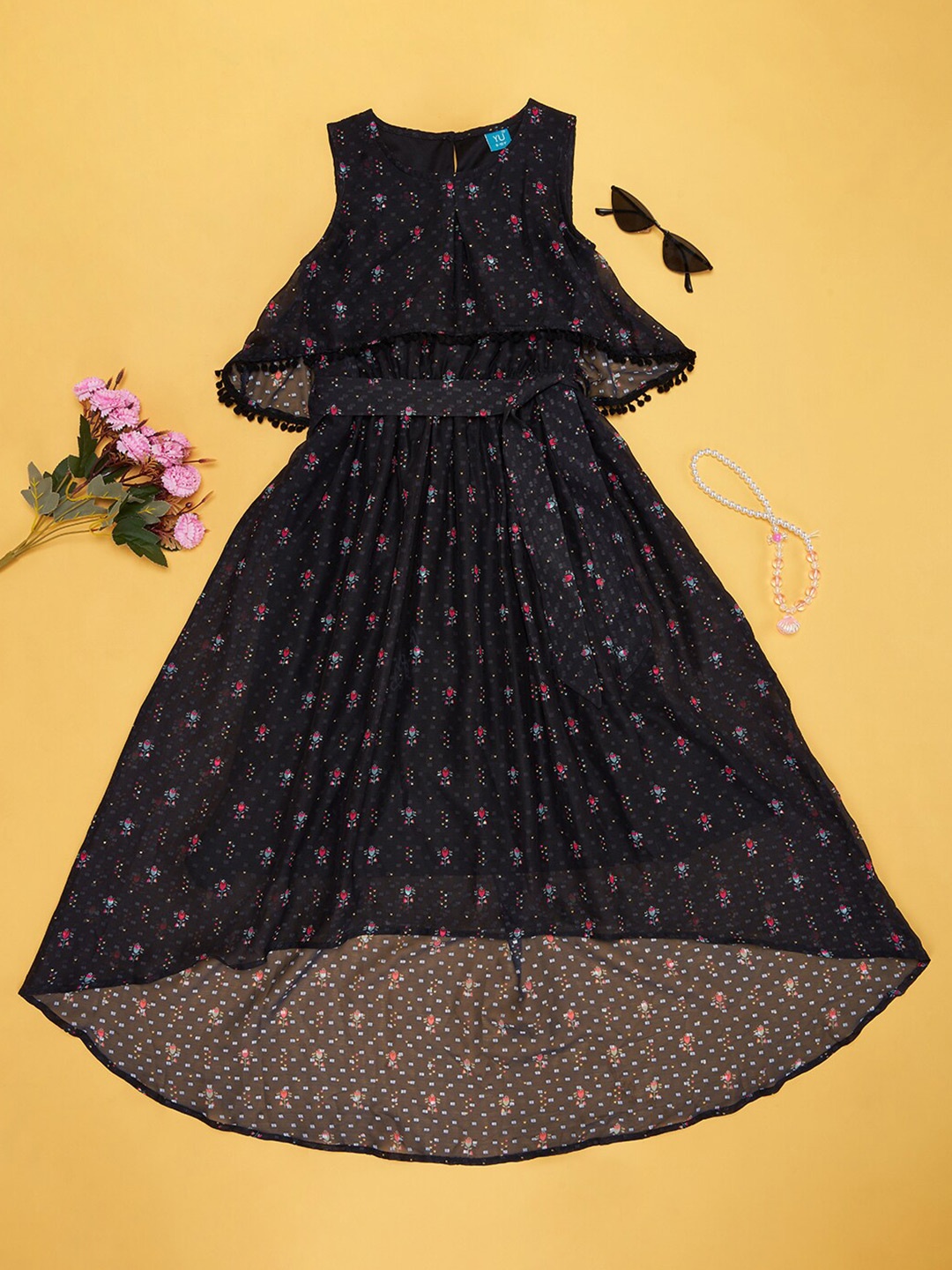 

YU by Pantaloons Girls Floral Print Fit & Flare Dress, Black