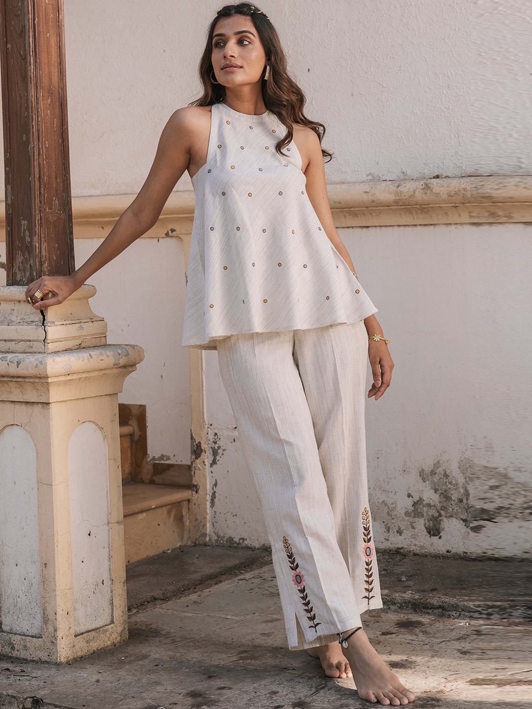 

Stylefables Embroidered Sleeveless Pure Cotton Co-ords, Off white