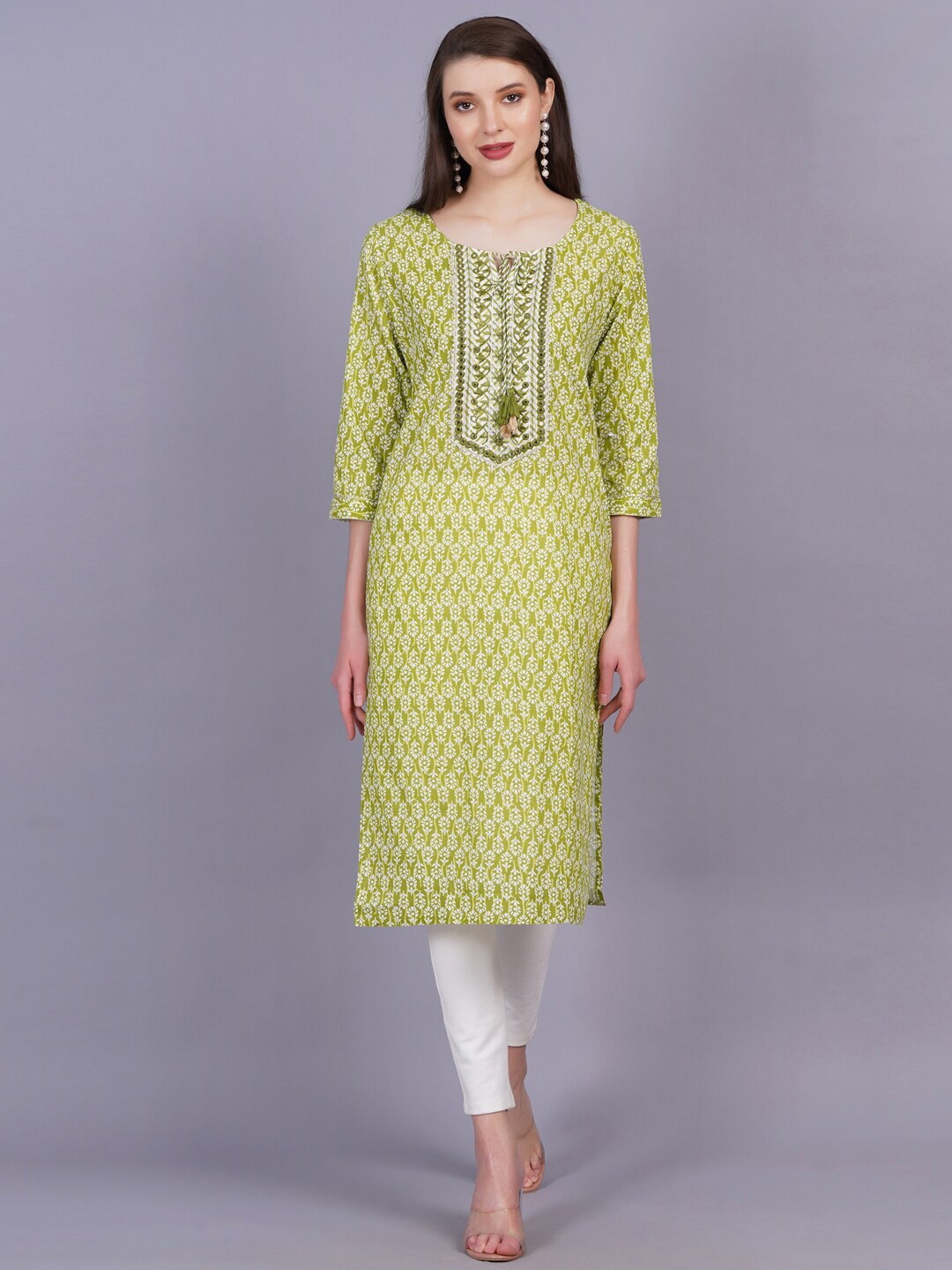 

HIGHLIGHT FASHION EXPORT Ethnic Motifs Printed Mirror Work Pure Cotton Straight Kurta, Green