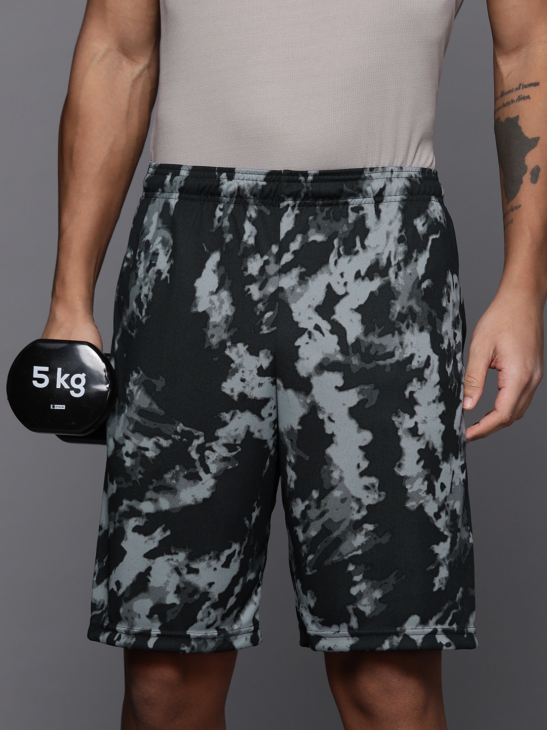 

UNDER ARMOUR Men Tech Printed Training Short, Black
