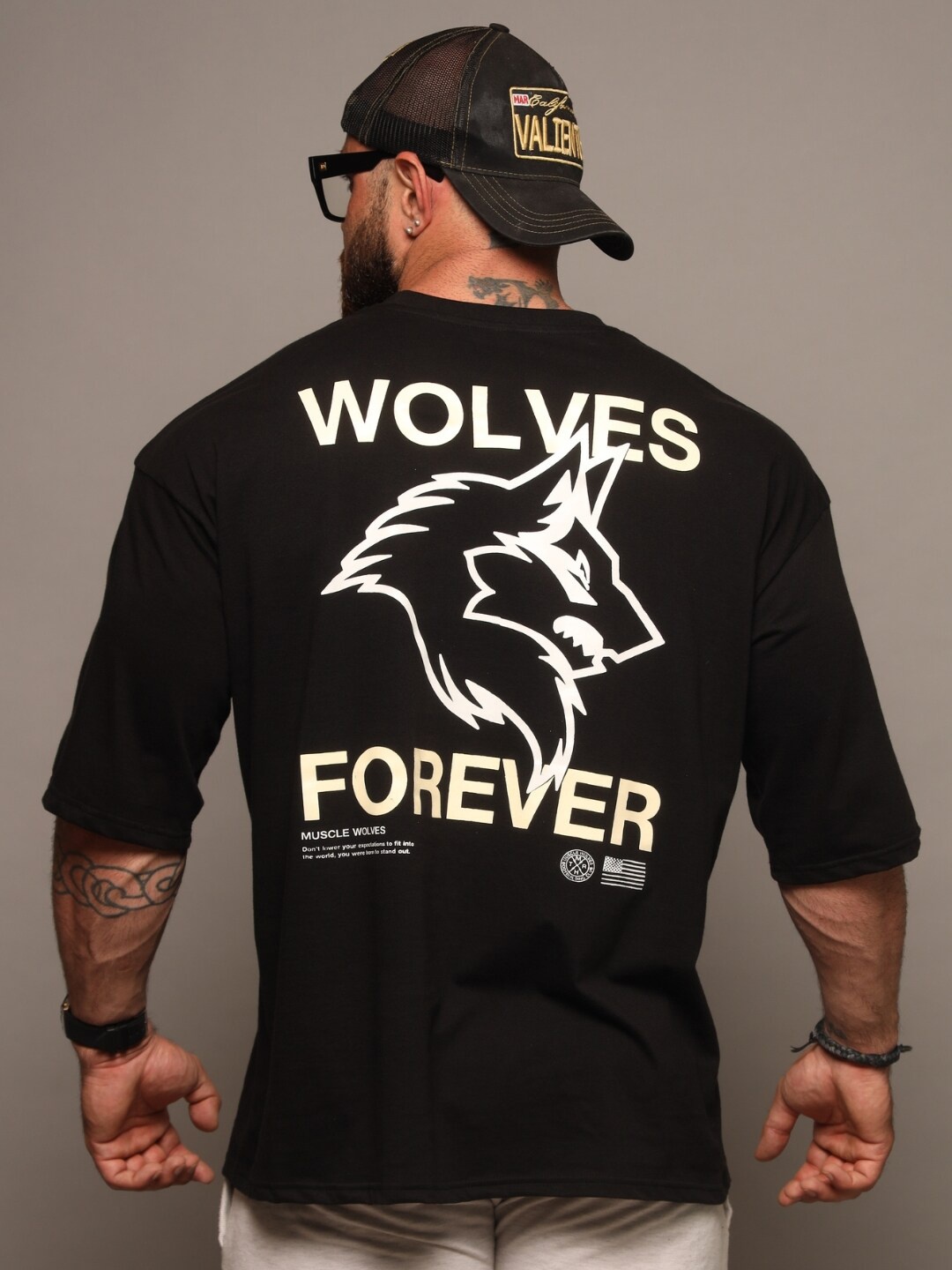 

Muscle Wolves Wolves Forever Printed Drop-Shoulder Sleeves Cotton Oversized T-shirt, Black
