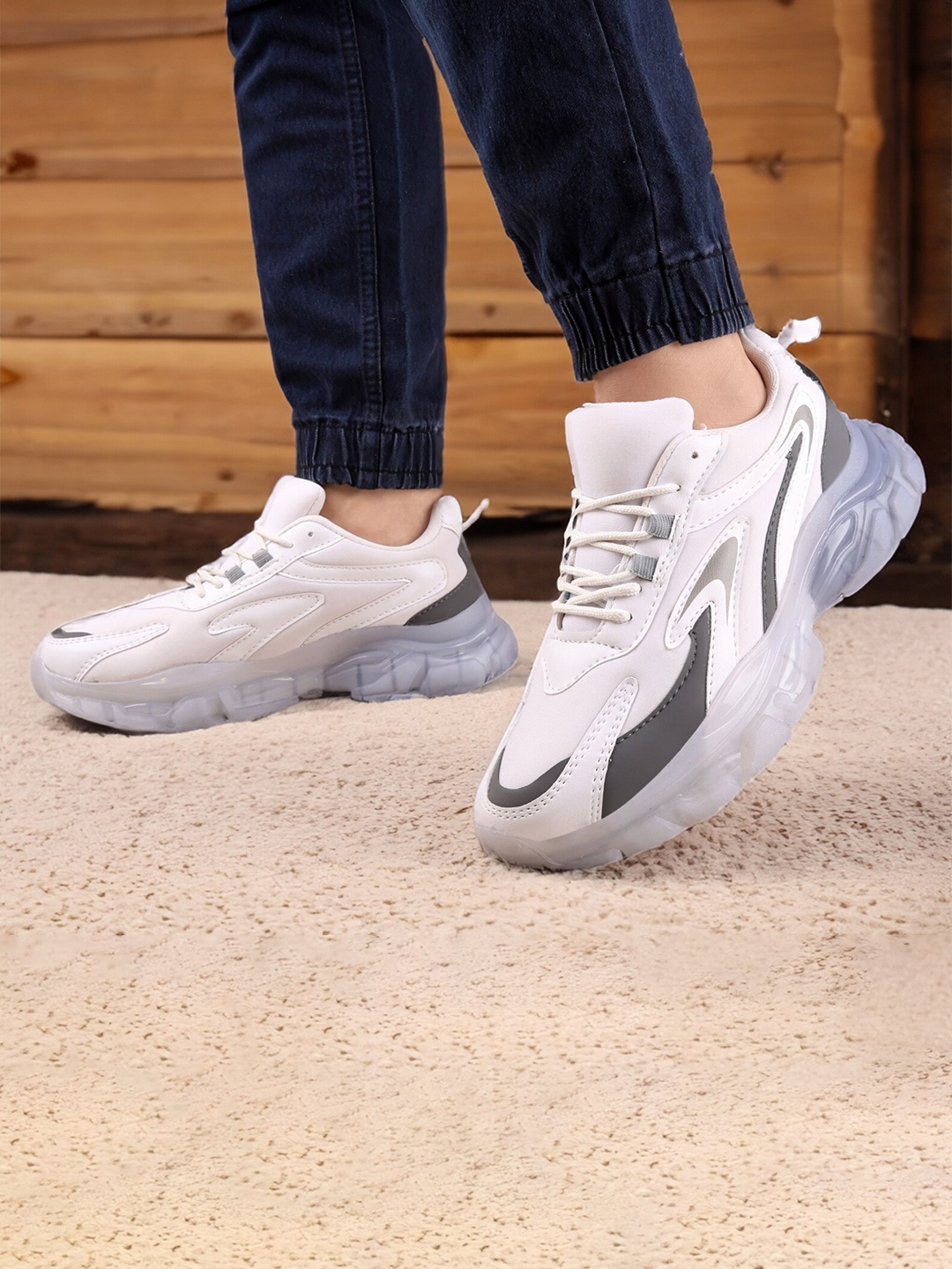 

Bxxy Men Mesh Flymesh Running Shoes, White