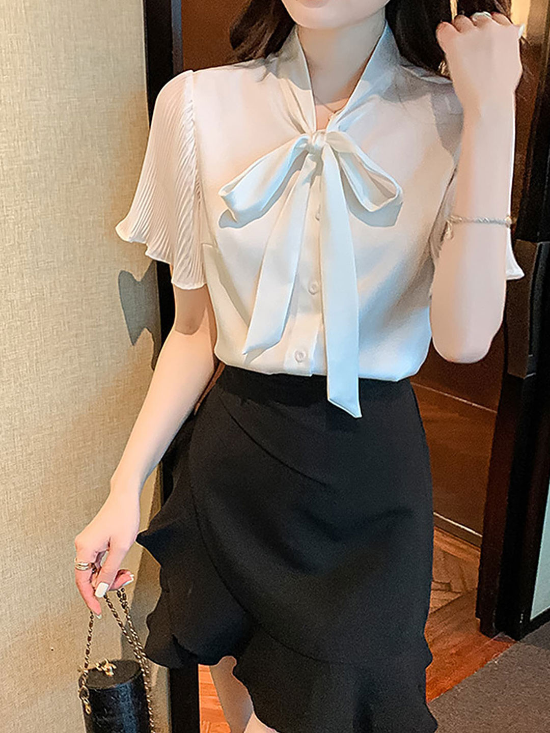 

LULU & SKY Tie-Up Neck Flared Sleeves Top, White