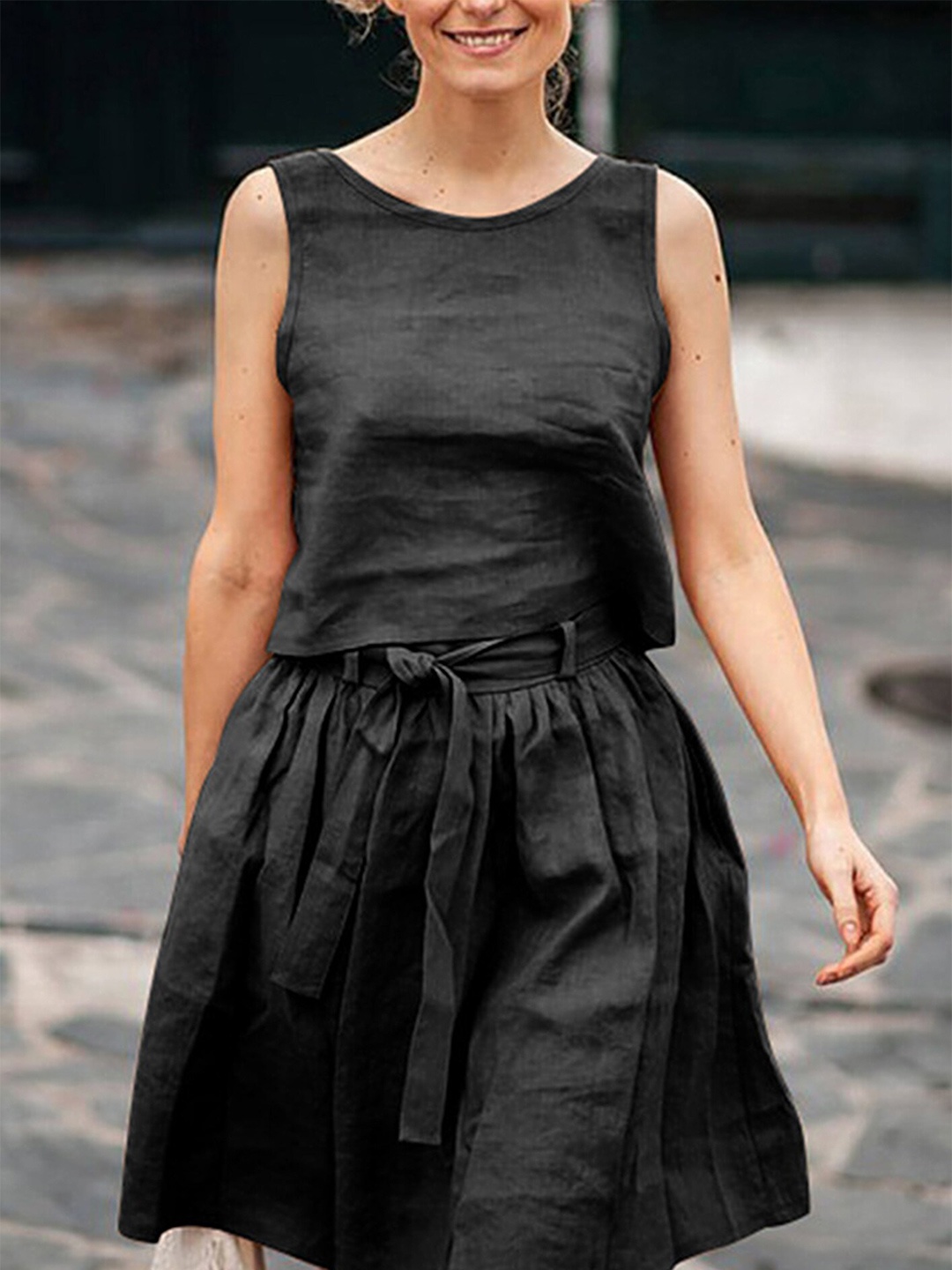 

LULU & SKY Round Neck Sleeveless Top, Black