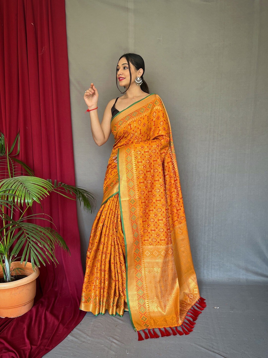 

SGF11 Woven Design Heavy Zari Work Kanjeevaram Patola Silk Saree, Yellow