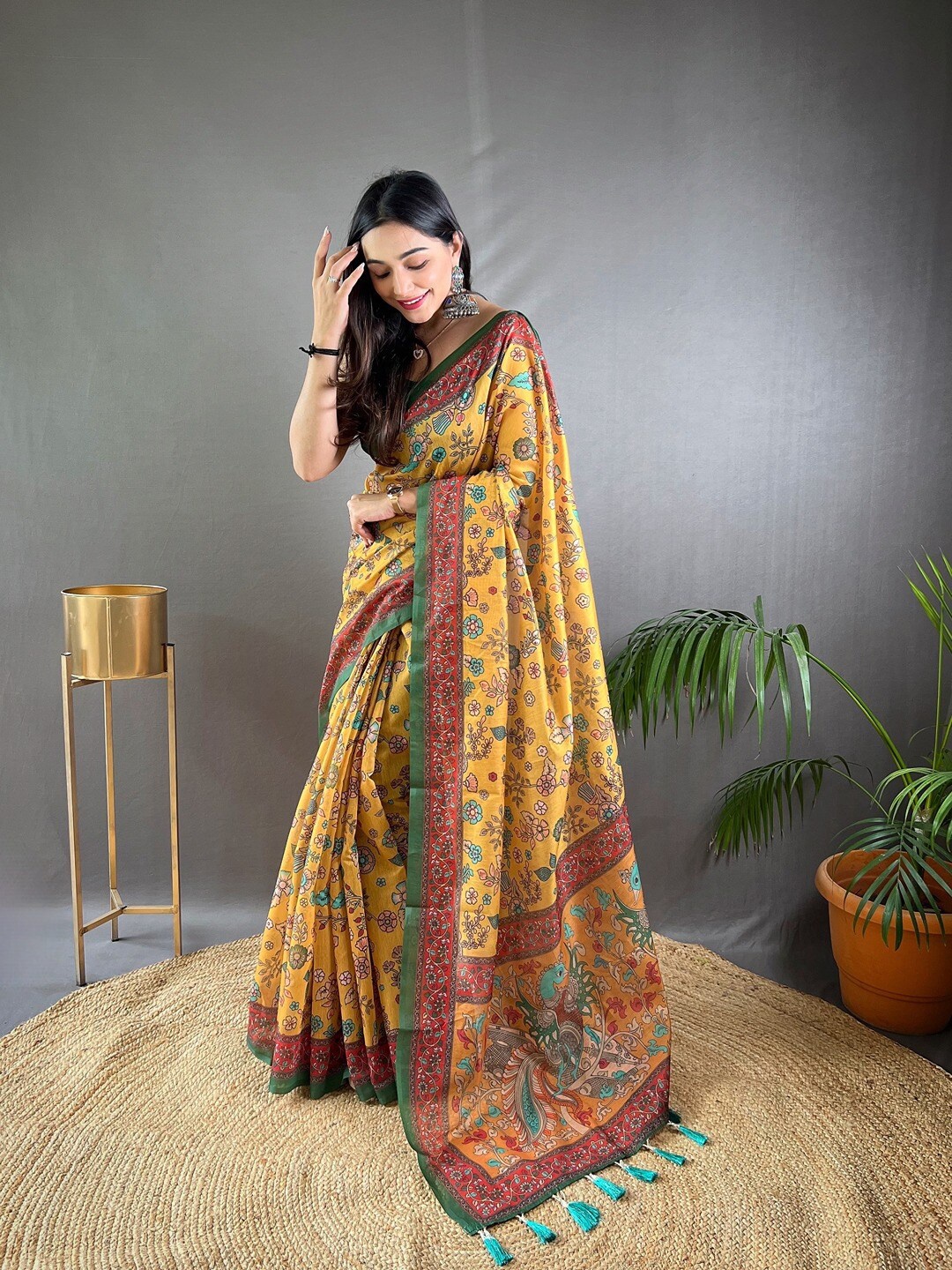 

SGF11 Kalamkari Printed Silk Cotton Chanderi Saree, Yellow