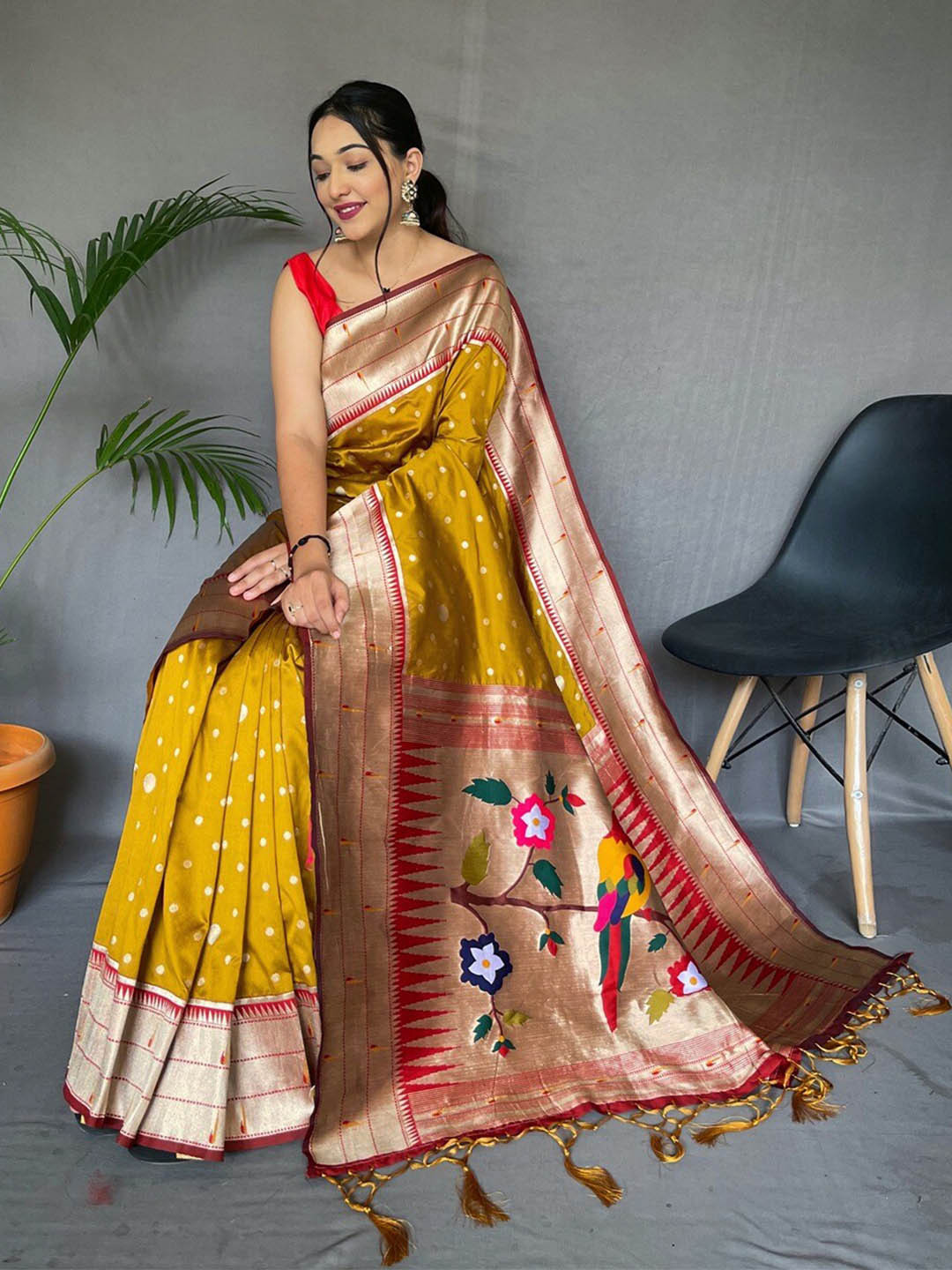 

SGF11 Woven Design Pure Zari Heavy Work Paithani Kanjeevaram Silk Saree, Yellow