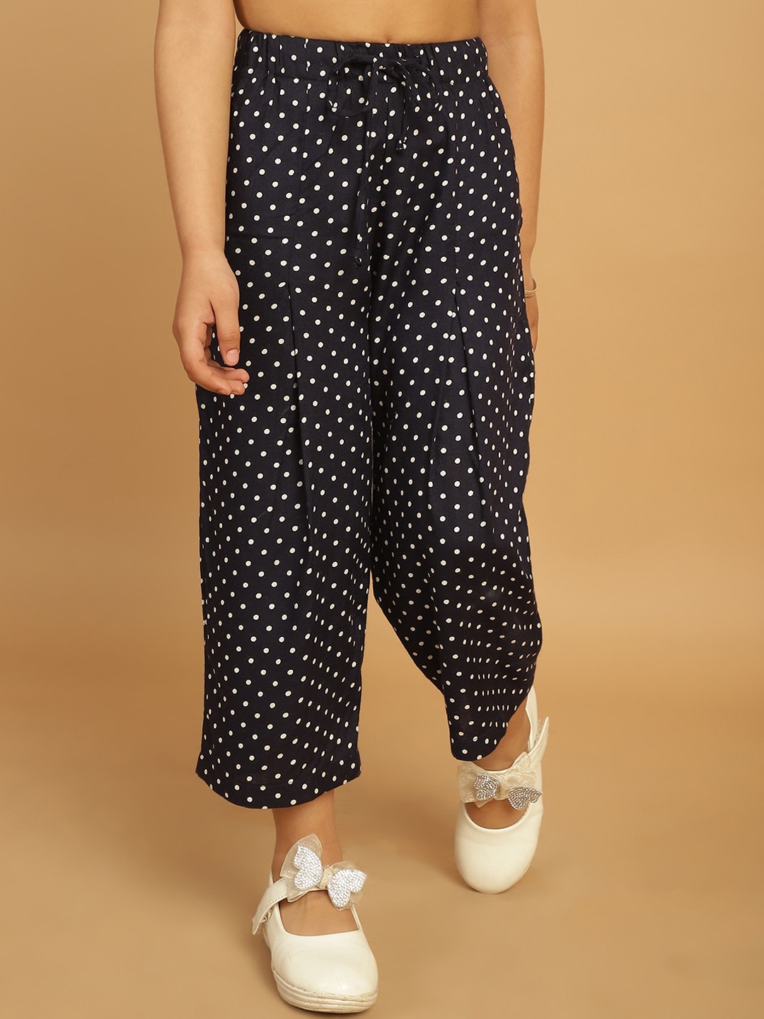 

MINI & MING Girls Polka Dot Printed Relaxed Straight Fit Low-Rise Easy Wash Trousers, Navy blue