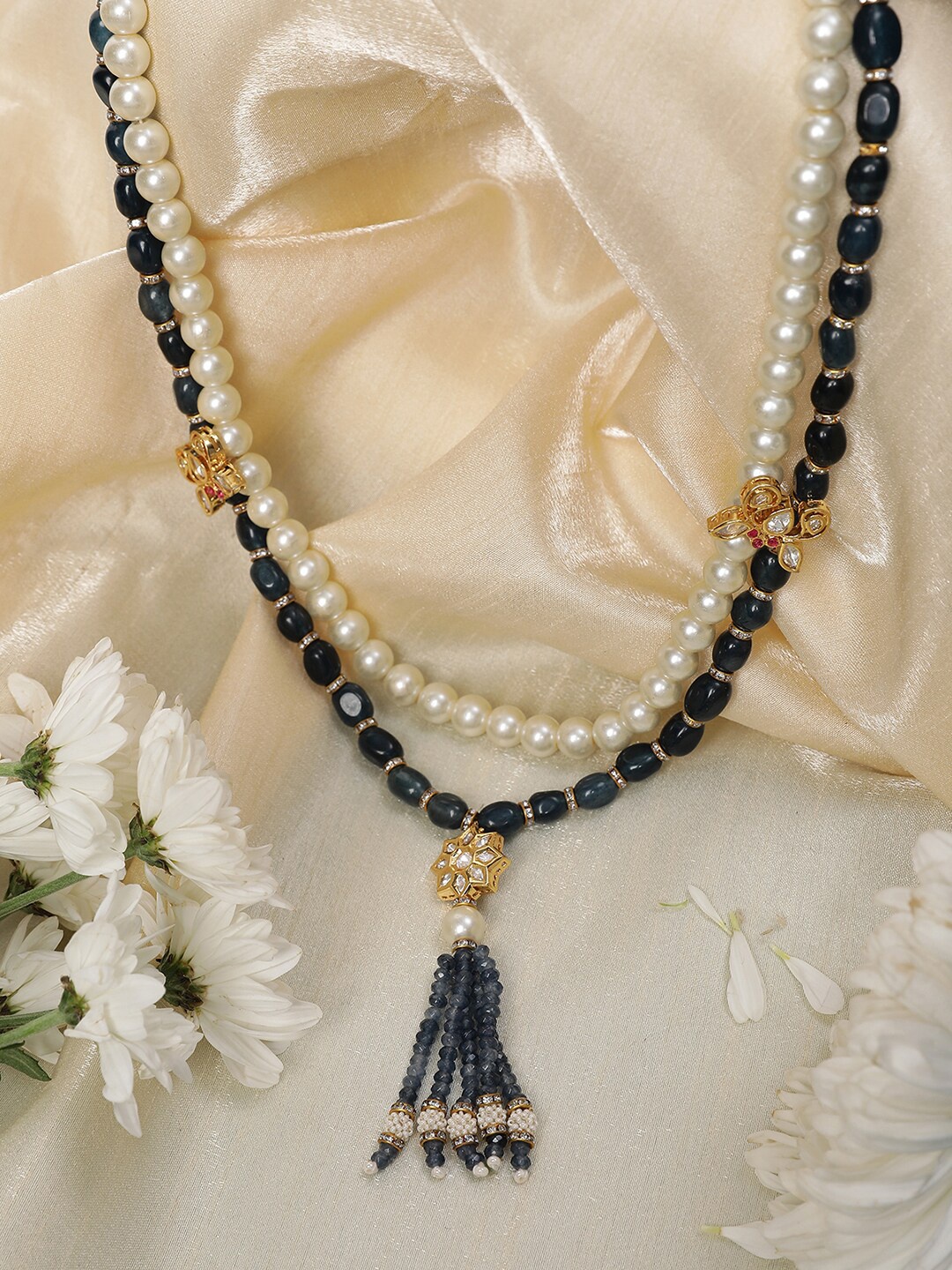 

XAGO Gold-Plated Kundan Studded & Beaded Necklace