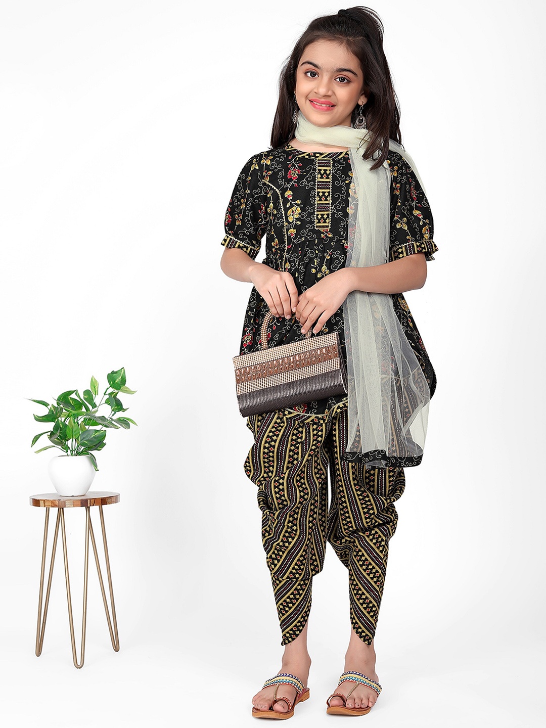 

BAESD Girls Floral Printed Regular Round Neck Anarkali Kurti with Dhoti Pants & Dupatta, Black