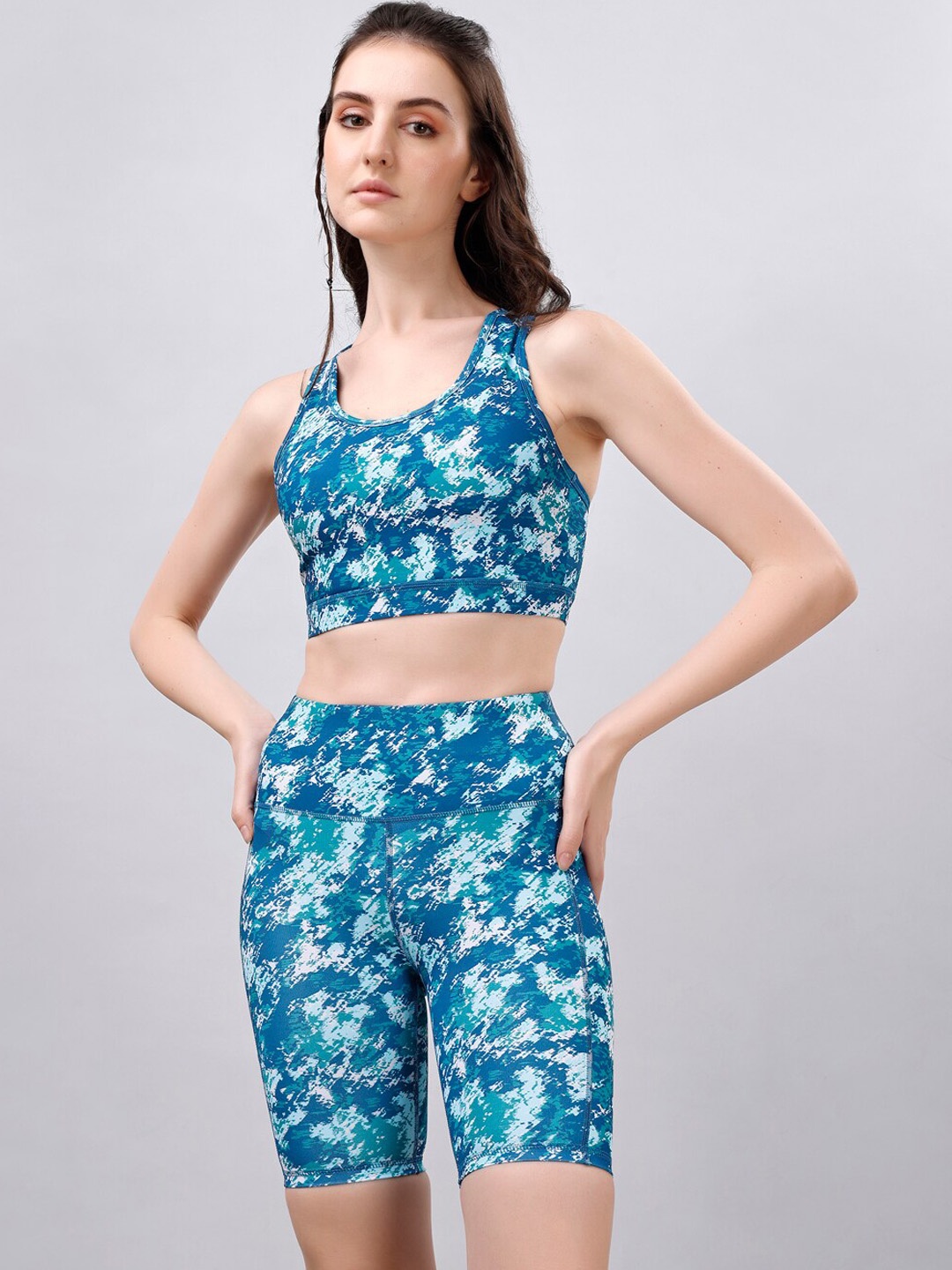 

Soie Abstract Printed Sports Bra With High Rise Shorts, Blue