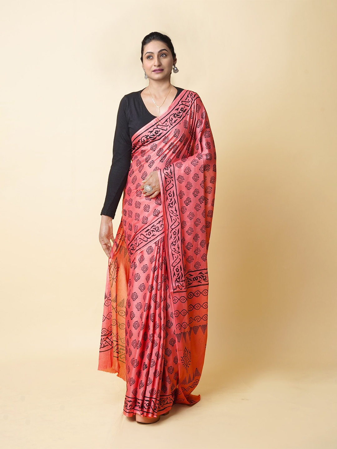 

Unnati Silks Ethnic Motifs Pure Cotton Block Print Saree, Peach